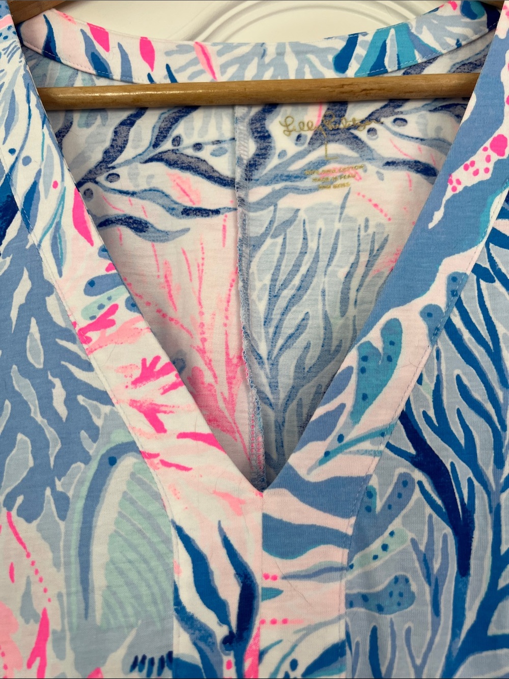 NWOT Lilly Pulitzer Sleeveless V‑Neck Tank Dress in Blue & Pink Coral Print - Picture 4 of 9